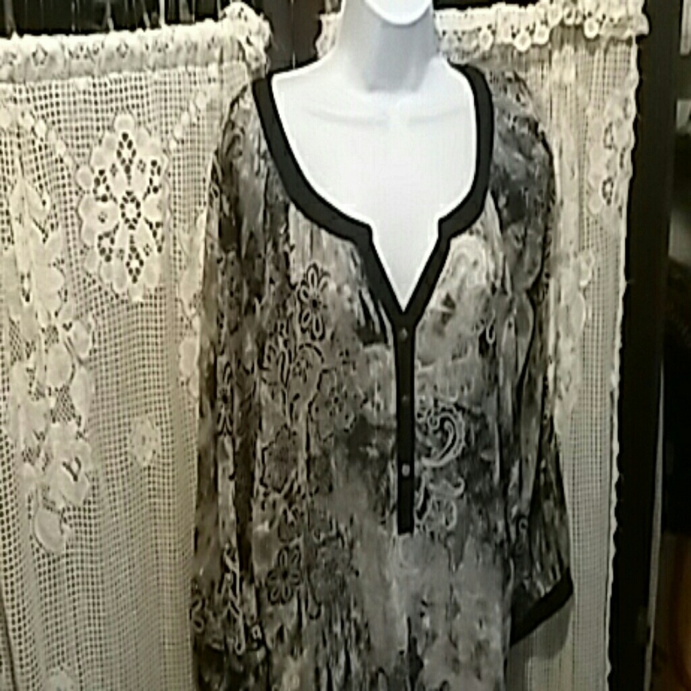 blouse   blk  tan and gold threads